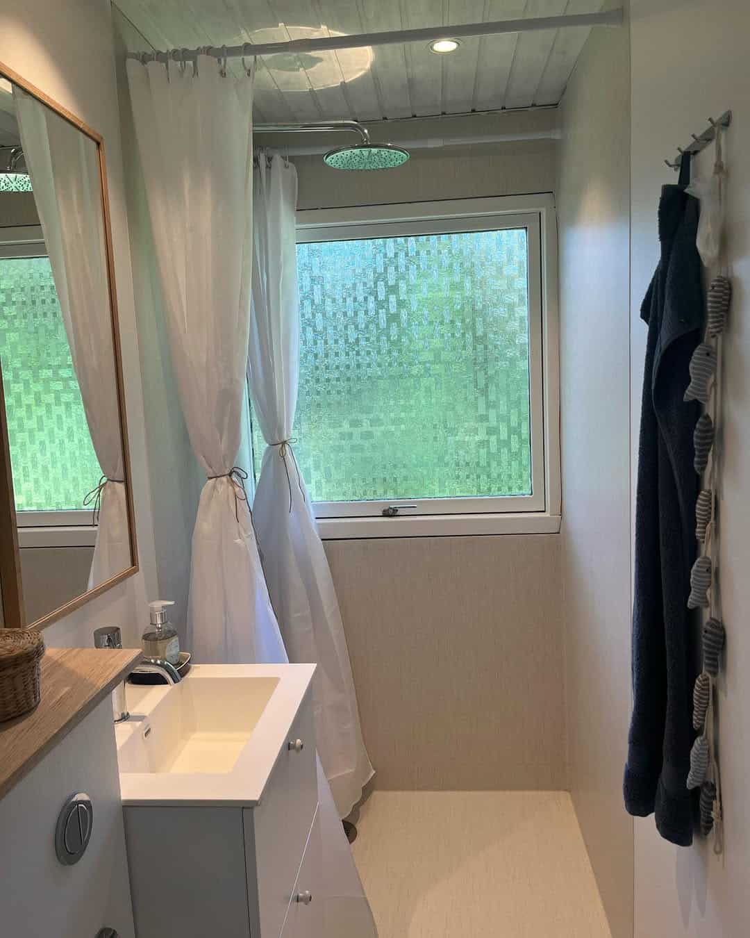 Spa-stil badeværelse i sommerhus 3